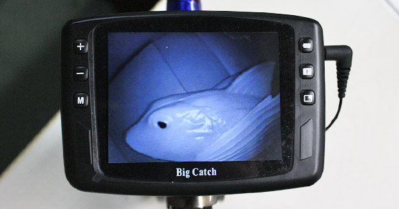 釣竿型水中カメラ　ビッグキャッチ　モニター