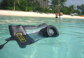 水中撮影はディカパックは防水デジタルカメラ専用