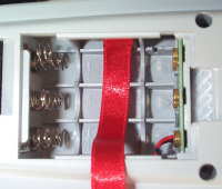 ハンドフリー拡声器 電池収納部